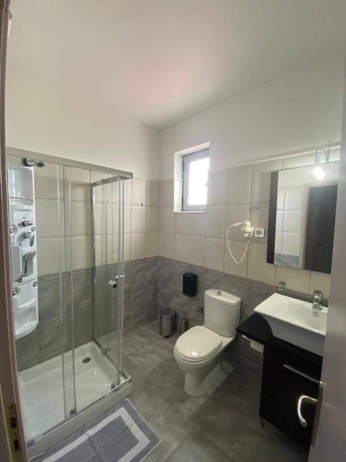 Sozos Inn Hotel Vonitsa Exteriör bild